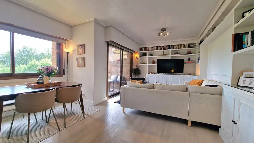 Wohnzimmer von Wohnung zum Verkauf in Donostia - San Sebastián  mit Heizung, Terrasse und Balkon