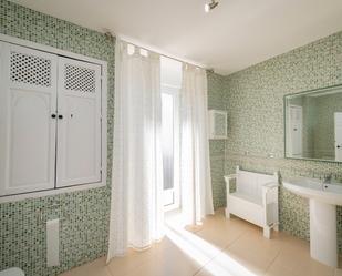 Bathroom of House or chalet for sale in Encinas Reales  with Air Conditioner, Heating and Terrace