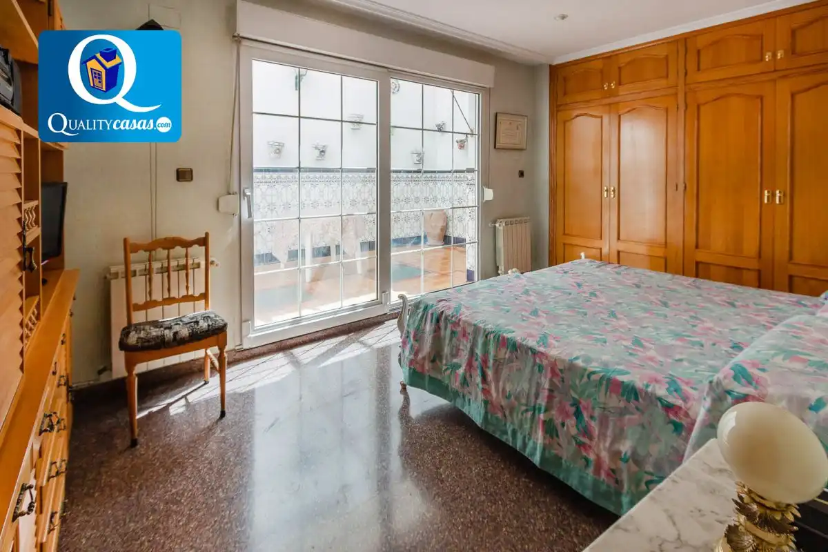 Habitación de Casa o chalet en venta en Villena con Calefacción, Terraza y Trastero