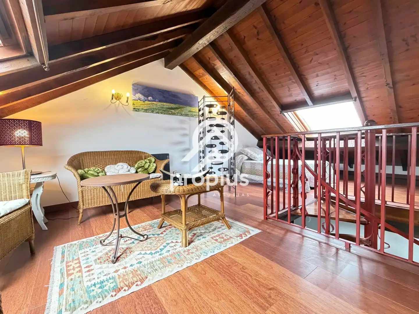 Sala de estar de Casa adosada en venta en Llanes con Calefacción, Trastero y Amueblado