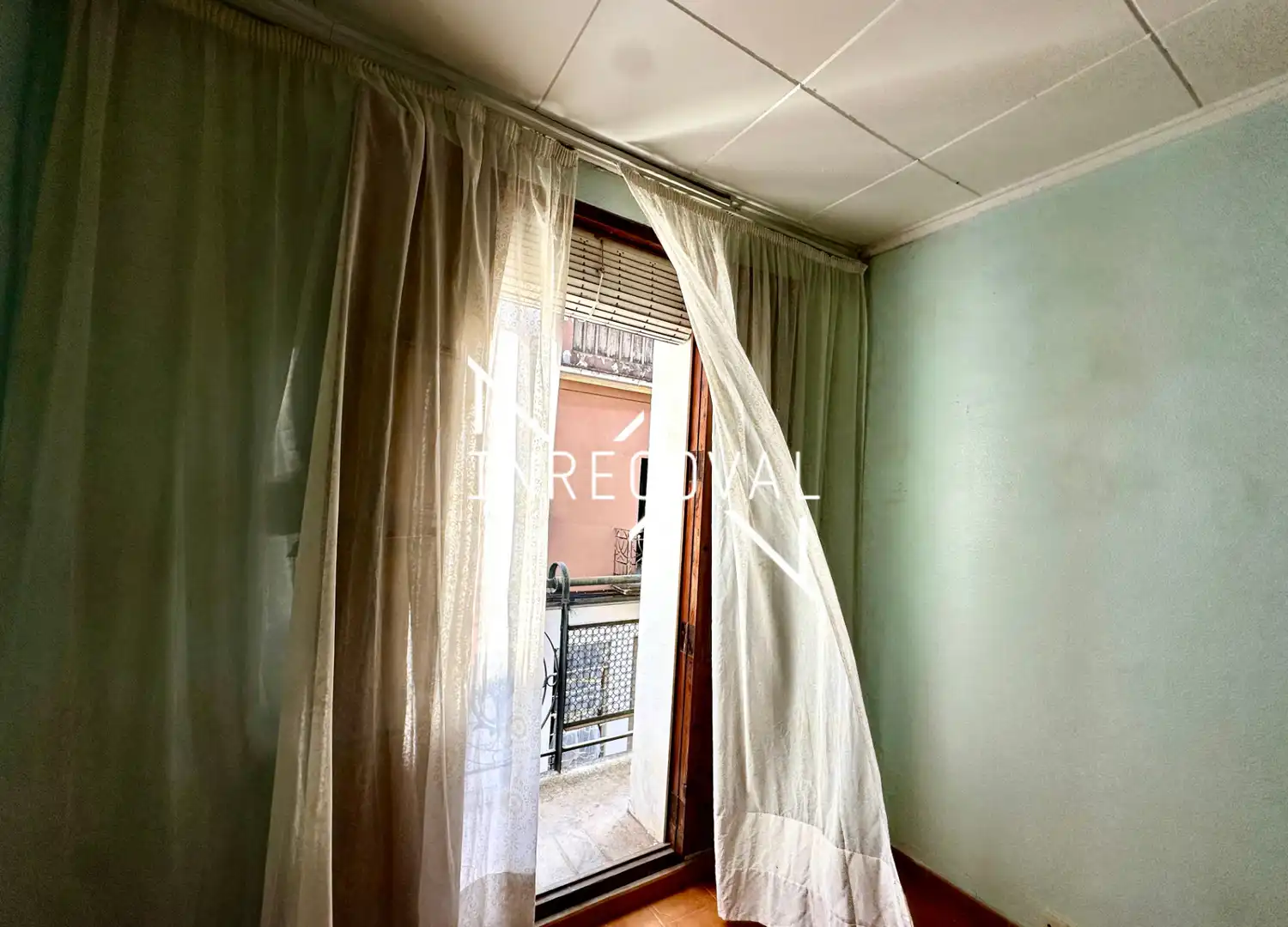 Casa aparellada amb terrassa en venda a Carrer de Cantarrana, imagen 11