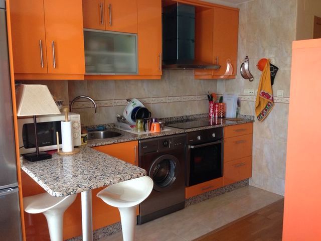 Kitchen of Flat for sale in Santiago de Compostela   with Heating, Furnished and Oven