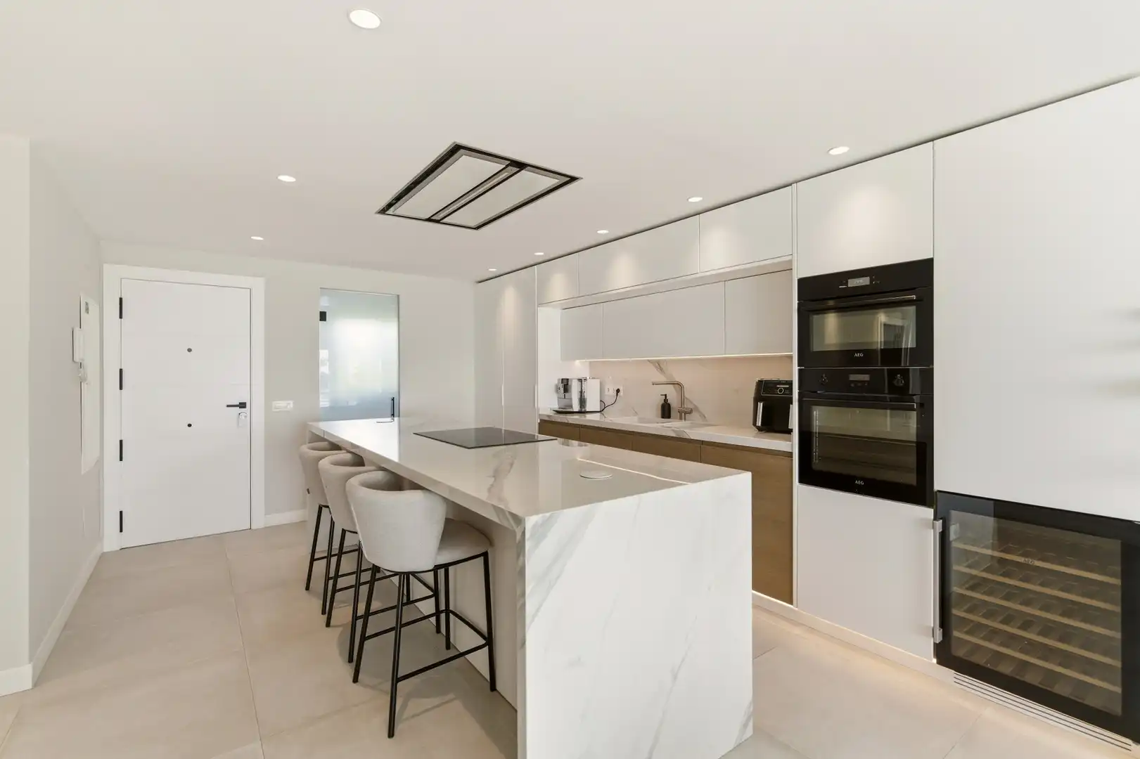 Kitchen of Attic for sale in Estepona  with Air Conditioner, Terrace and Swimming Pool
