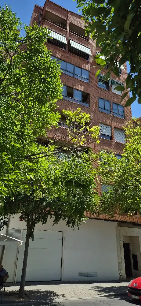 Vista exterior de Piso en venta en Albacete con Calefacción, Trastero y Balcón