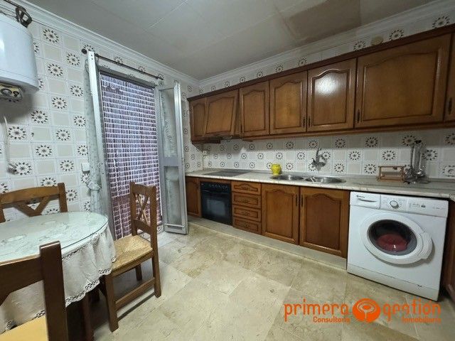 Kitchen of Flat for sale in Carmona  with Air Conditioner and Heating