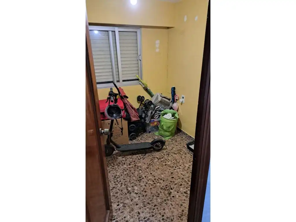 Flat for sale in Valencia  with Air Conditioner and Terrace