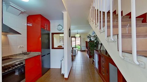 Foto 2 de Piso en venta en Caborredondo - Bo Oreña-caboredondo, 12, Alfoz de Lloredo, Cantabria