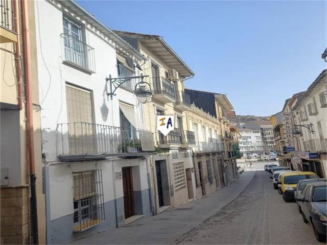 Casa adosada en Venta en Alcalá la Real