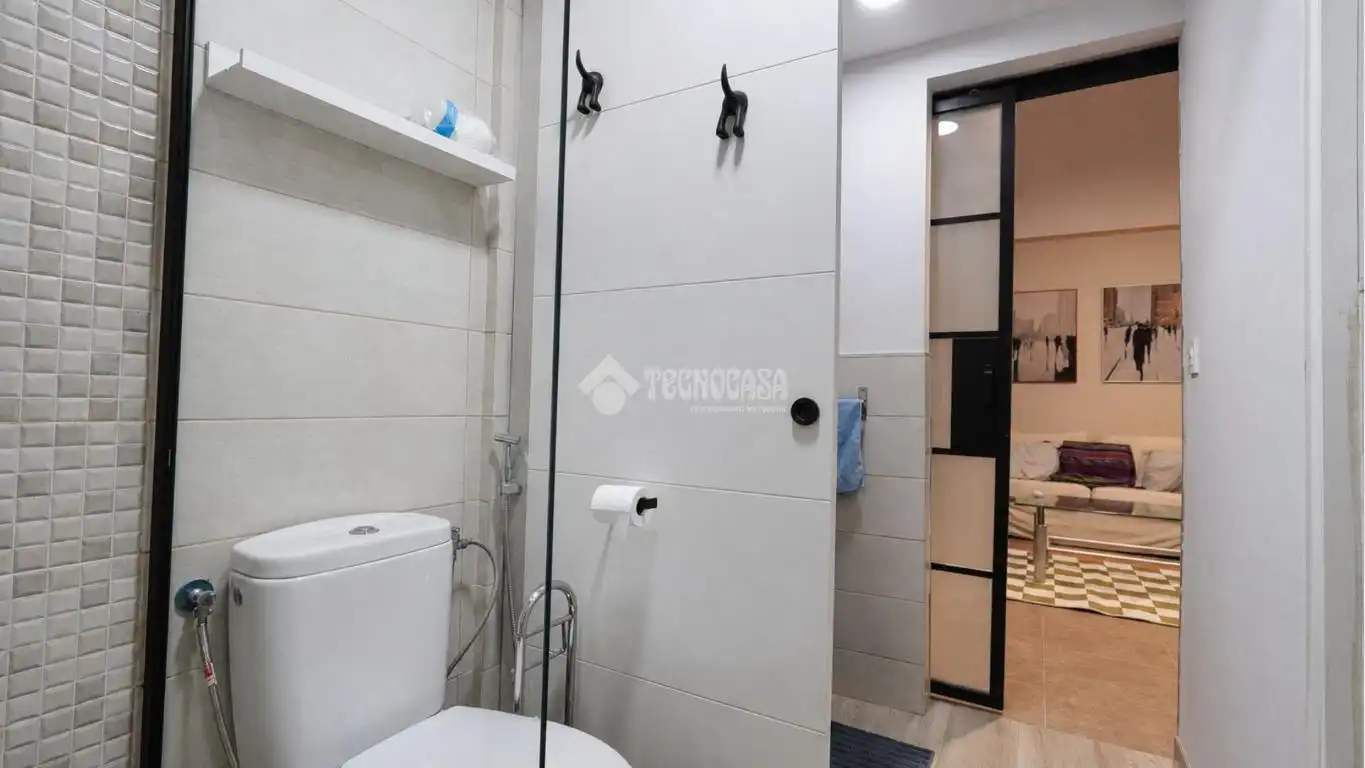 Bathroom of Study for sale in Santa Cruz de Tenerife  with Air Conditioner