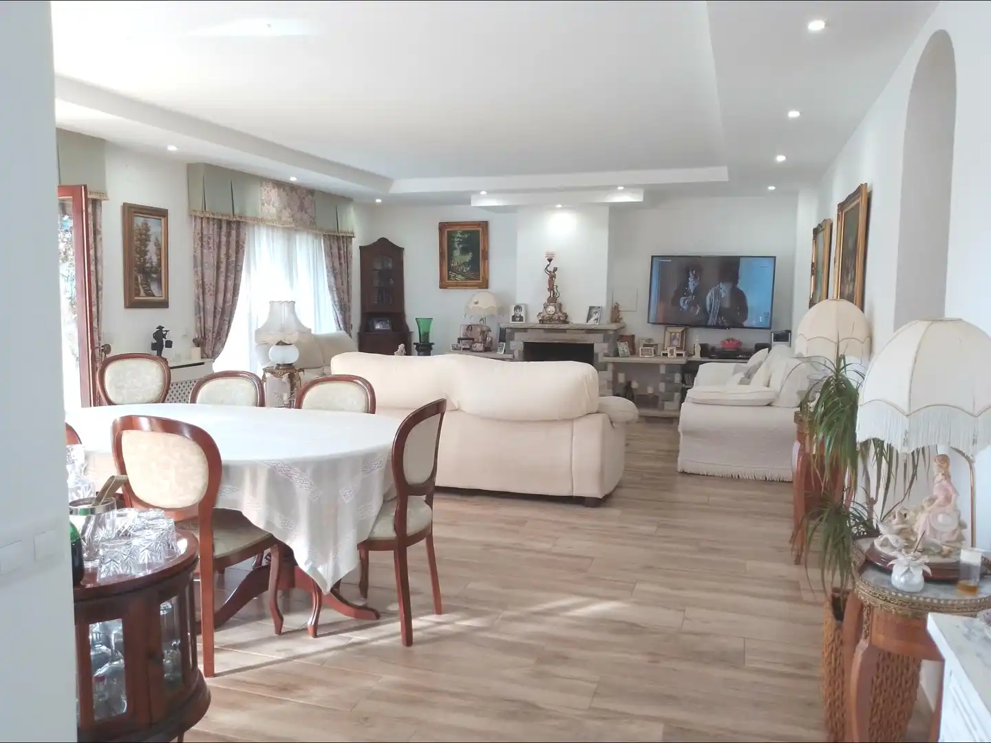 Sala d'estar de Casa o xalet en venda en Lloret de Mar amb Jardí privat, Terrassa i Traster