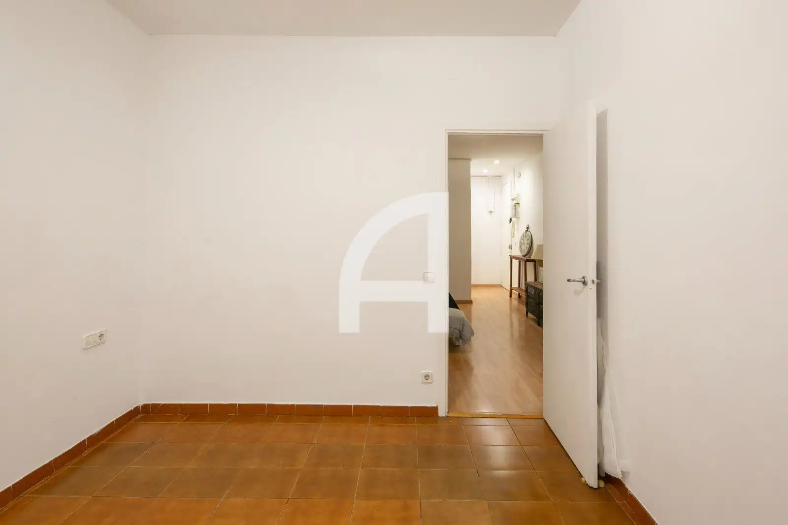 Flat for sale in Barcelona  with Parquet flooring and Terrace