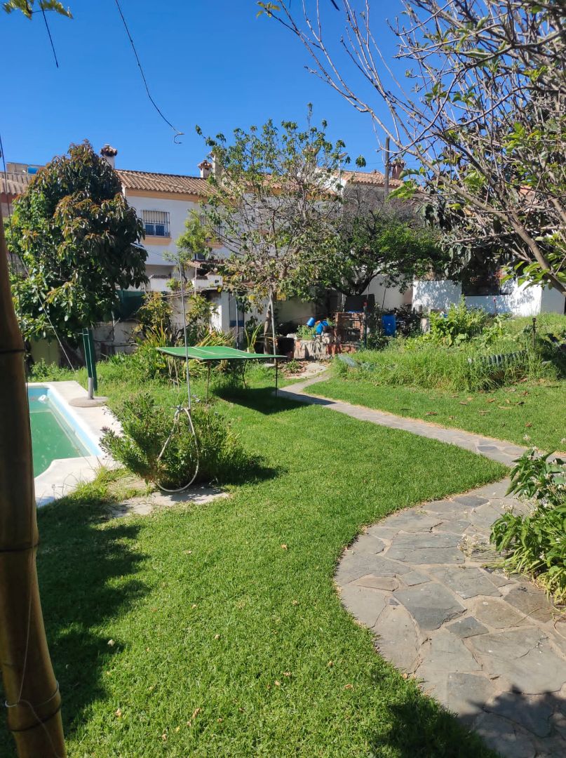 Jardí de Casa o xalet en venda en Algeciras amb Jardí privat, Terrassa i Piscina