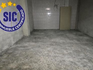 Local comercial en venda a Calle de Francisco Moreno Usedo