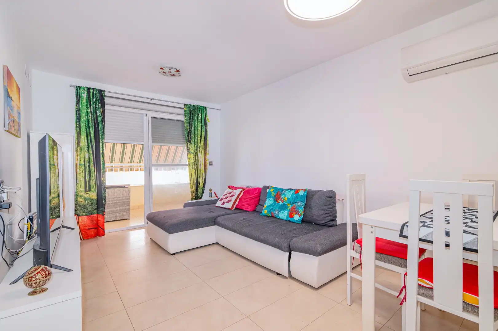 Wohnzimmer von Wohnung zur Miete in Almuñécar mit Klimaanlage, Heizung und Terrasse