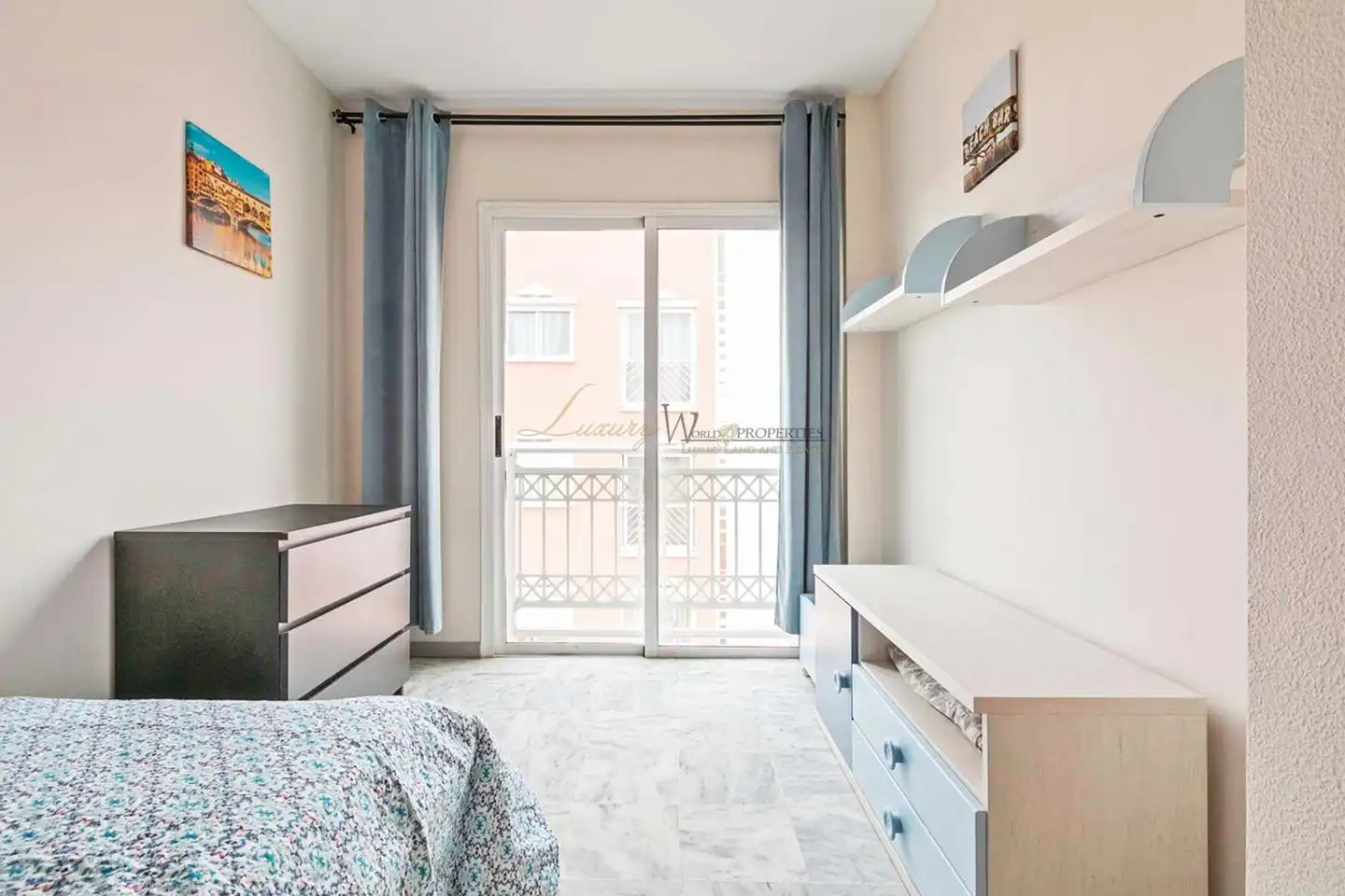 Dormitori de Apartament en venda en Arona amb Terrassa, Traster i Moblat