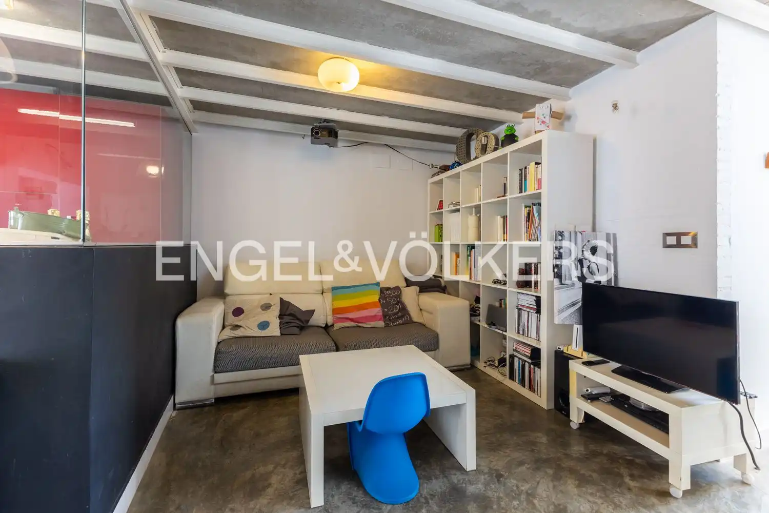 Wohnzimmer von Dachboden zum Verkauf in Valencia mit Heizung und Balkon