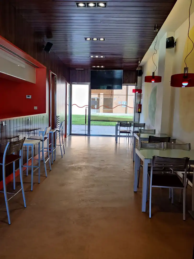 Commercial properties for sale in Burgos  with Air Conditioner
