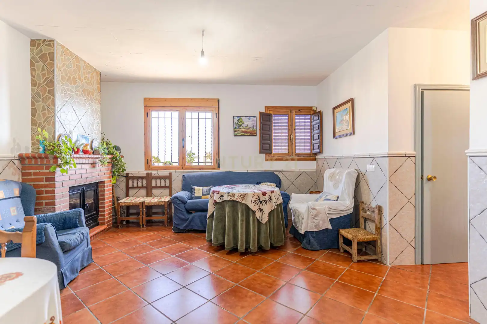 Wohnzimmer von Haus oder Chalet zum Verkauf in Murtas mit Abstellraum, Ofen und Waschmaschine