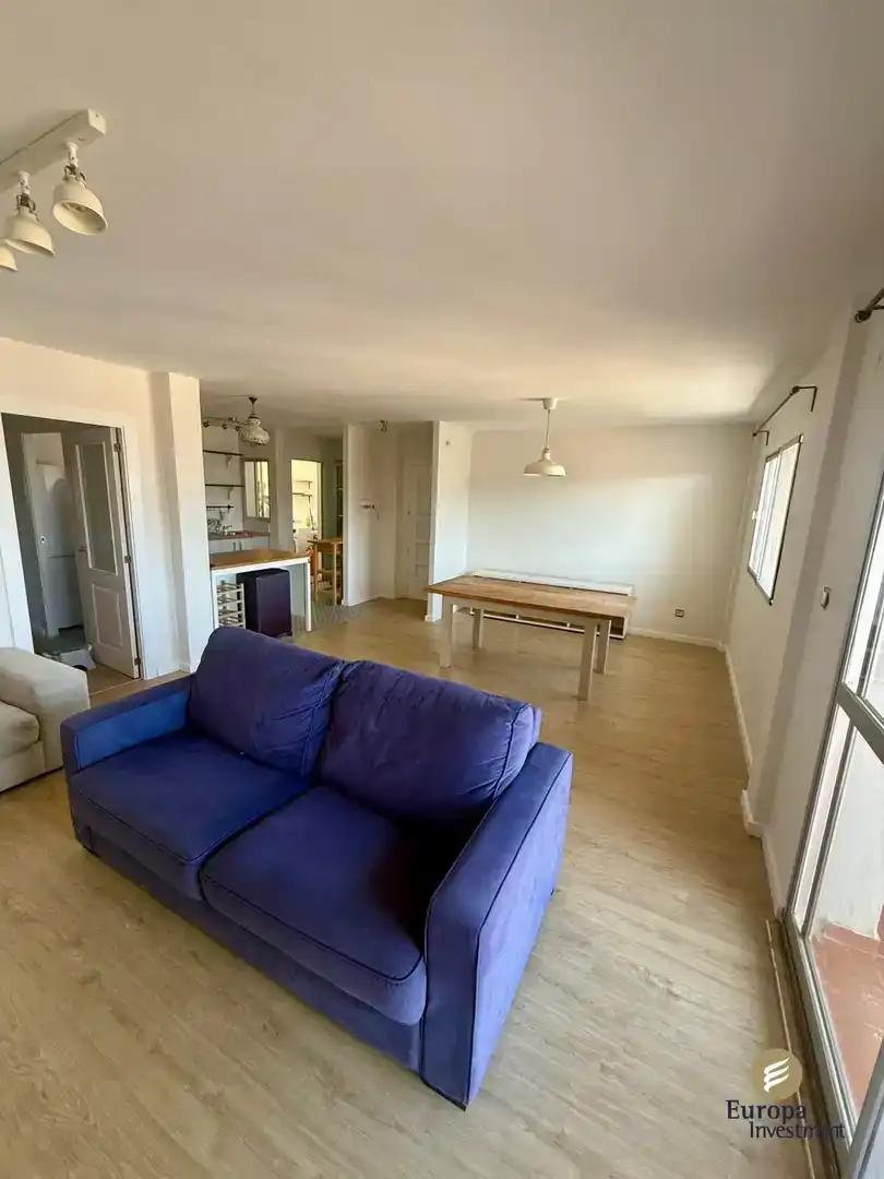 Sala d'estar de Pis en venda en La Línea de la Concepción amb Balcó