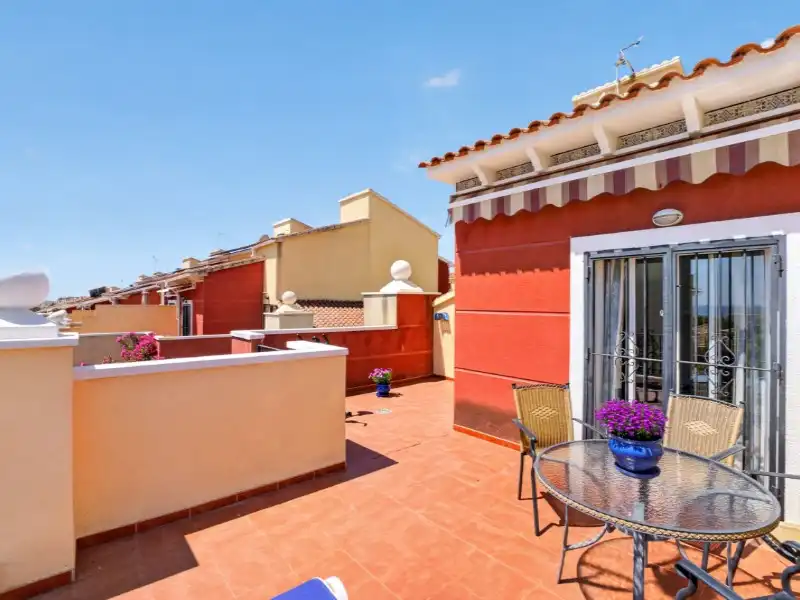 Casa aparellada amb terrassa en venda a Nueva Torrevieja - Aguas Nuevas, imagen 21