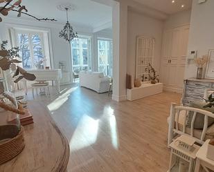Living room of Flat for sale in Bilbao   with Heating, Terrace and Furnished