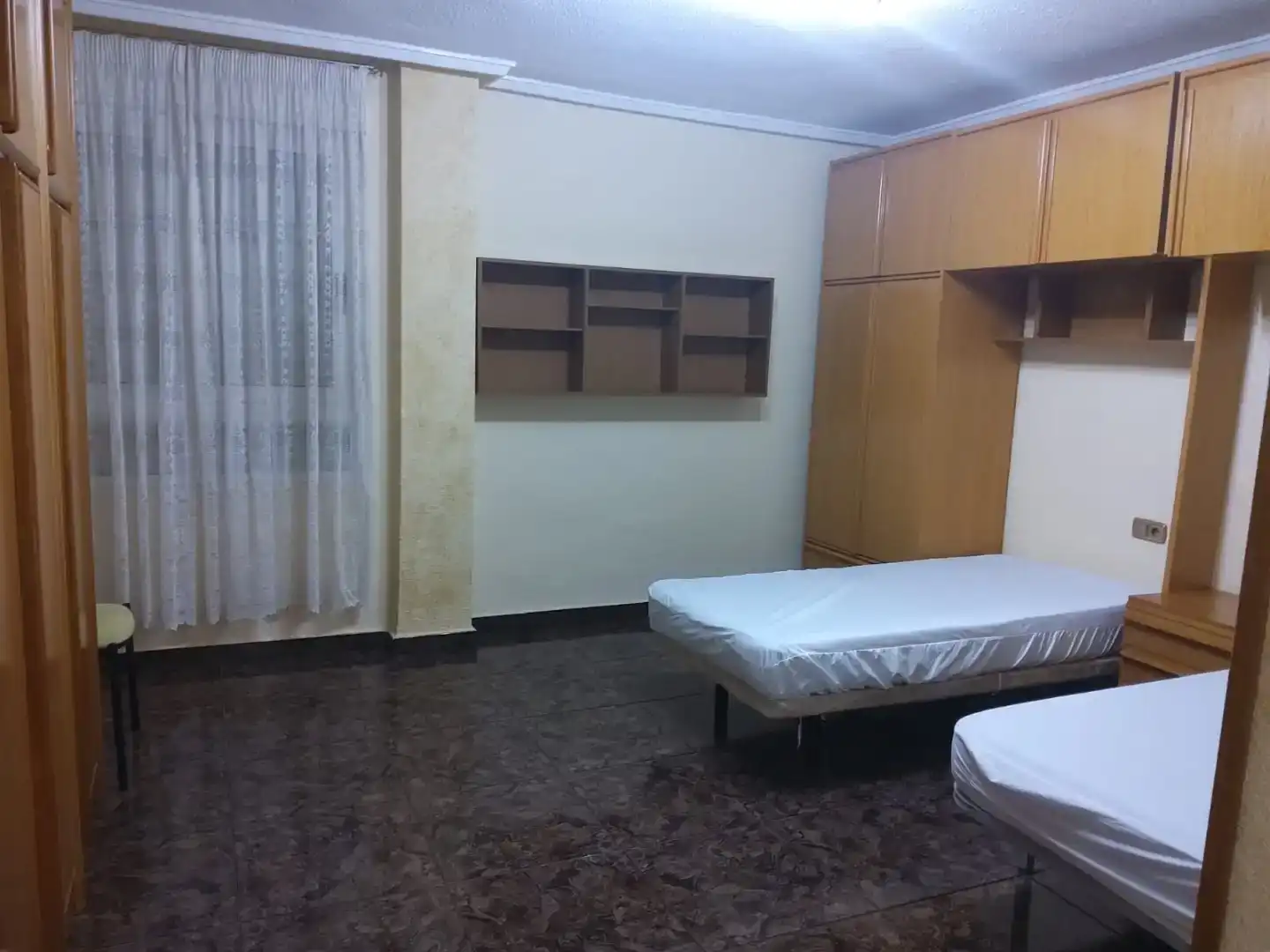 Habitación de Ático de alquiler en Petrer con Aire acondicionado, Amueblado y Horno