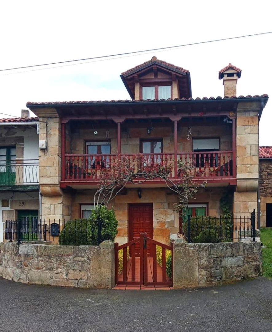 Exterior view of House or chalet for sale in Luena   with Heating, Private garden and Terrace