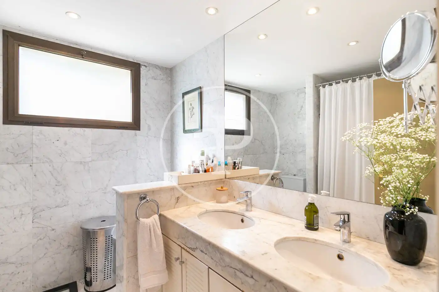 Baño de Piso en venta en Barcelona con Aire acondicionado, Calefacción y Jardín privado
