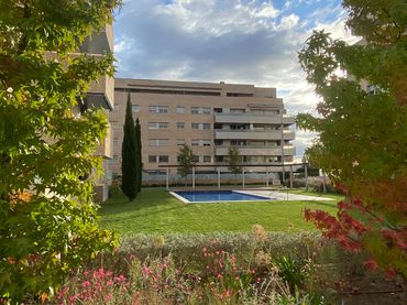 New build Flat with pool for sale in Carrer del Pla de Salt