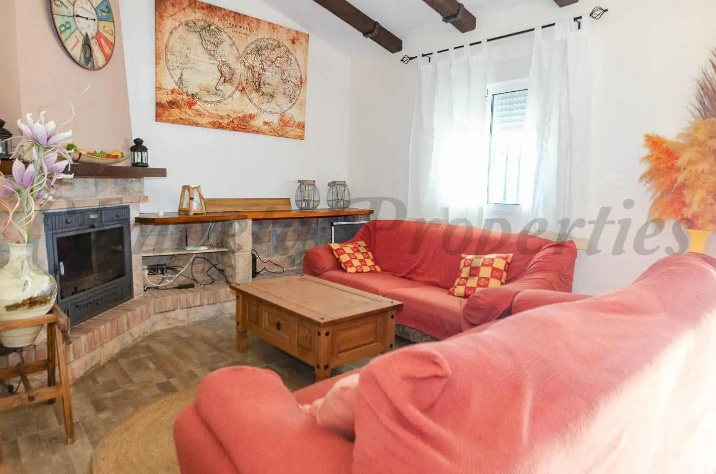 Casa rústica amb piscina en venda a Cómpeta, imagen 5