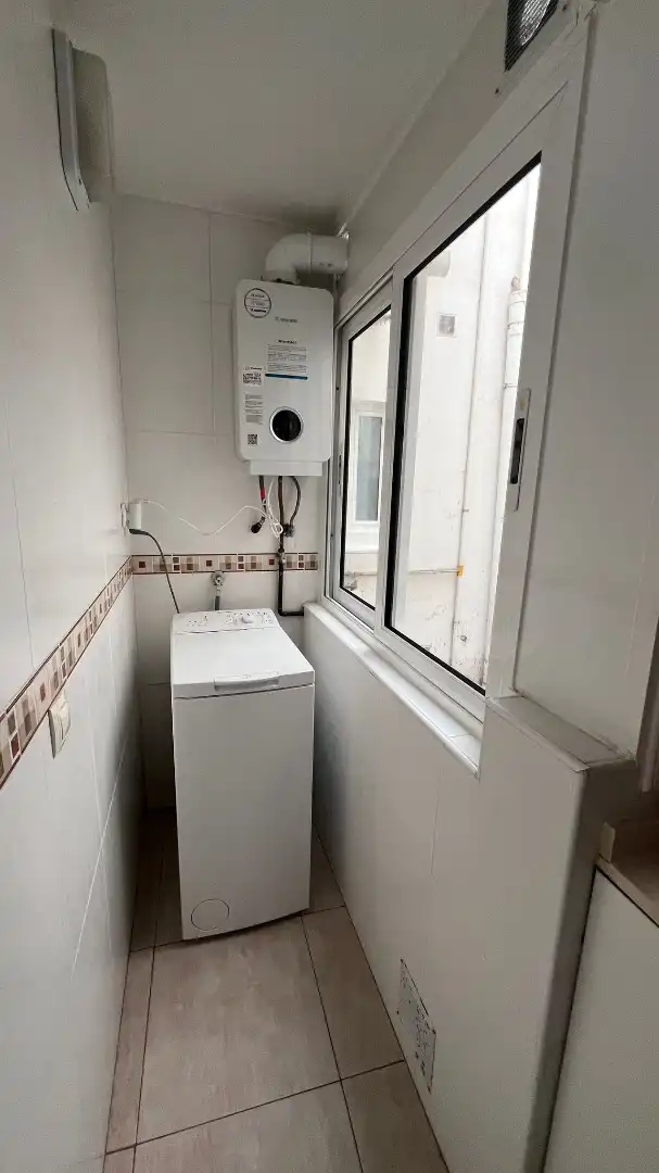 Badezimmer von Dachboden zum Verkauf in Badalona mit Möbliert und Ofen