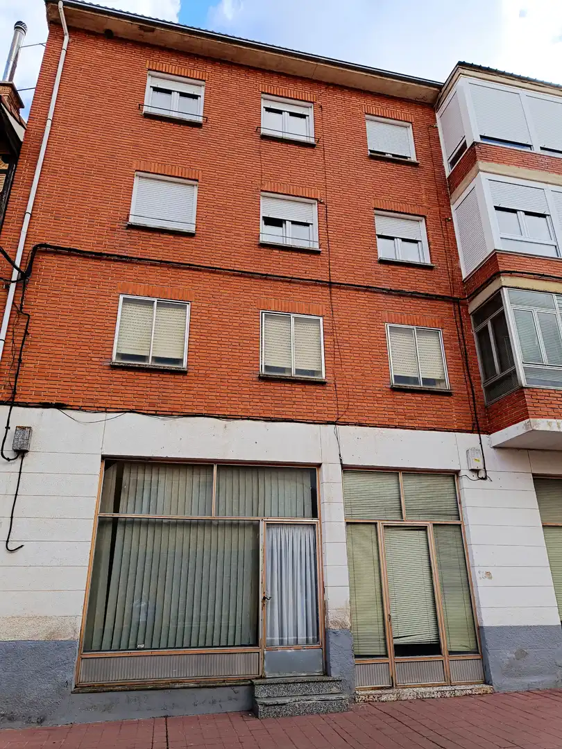 Exterior view of Flat for sale in Barruelo de Santullán  with Parquet flooring, Terrace and Furnished