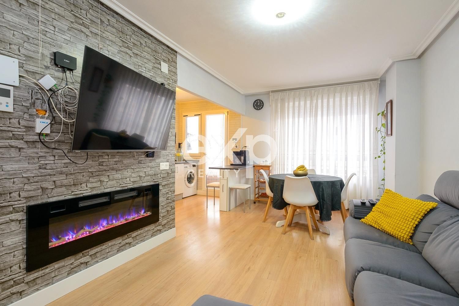 Sala de estar de Piso en venta en Siero con Trastero, Amueblado y Balcón