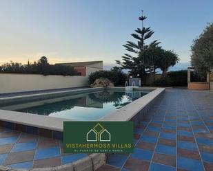 Swimming pool of House or chalet for sale in El Puerto de Santa María  with Air Conditioner, Private garden and Parquet flooring