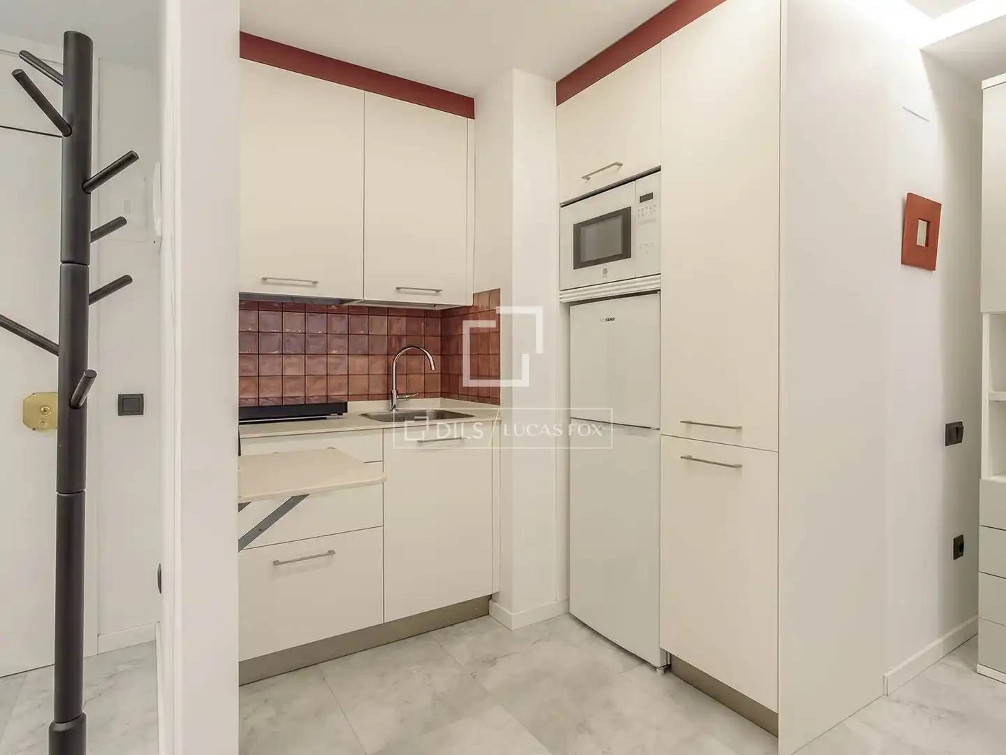 Cuina de Loft de lloguer en Madrid amb Aire condicionat, Calefacció i Moblat