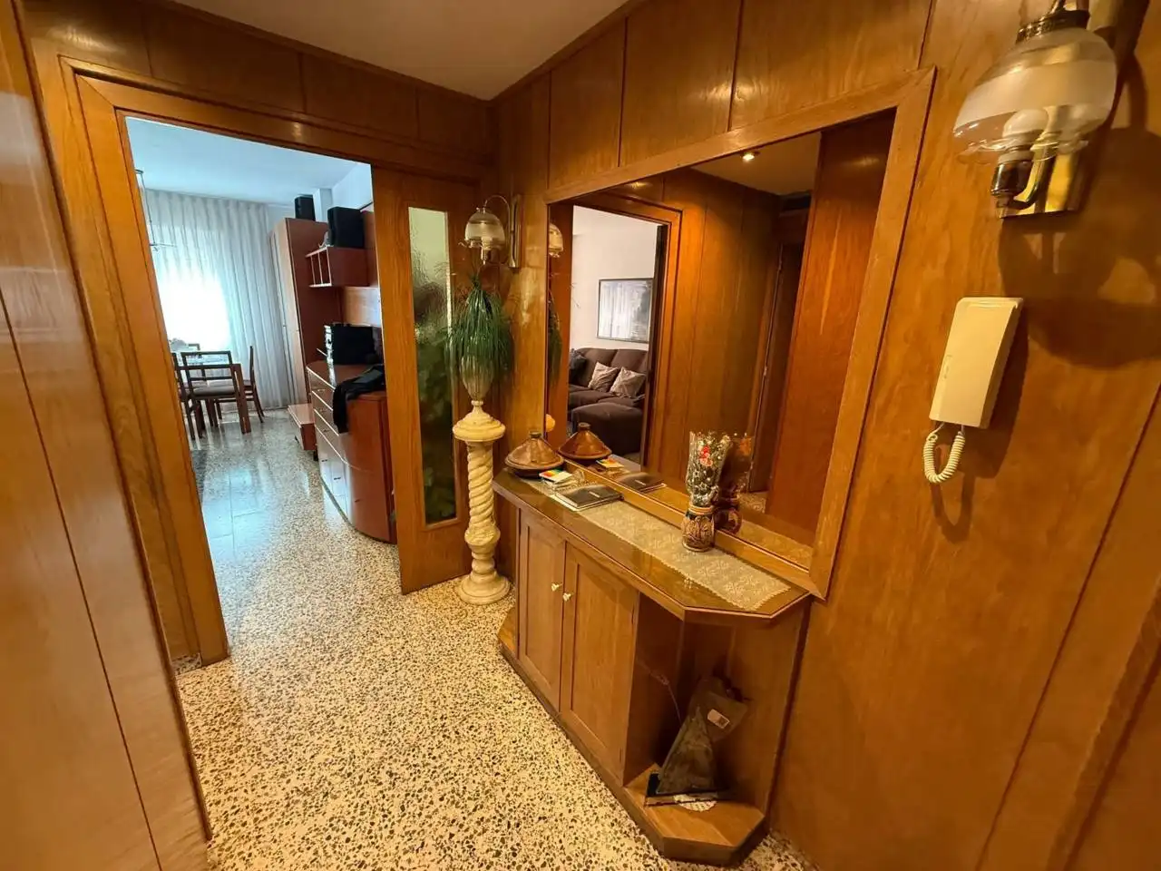 Wohnung zum Verkauf in Cornellà de Llobregat mit Balkon