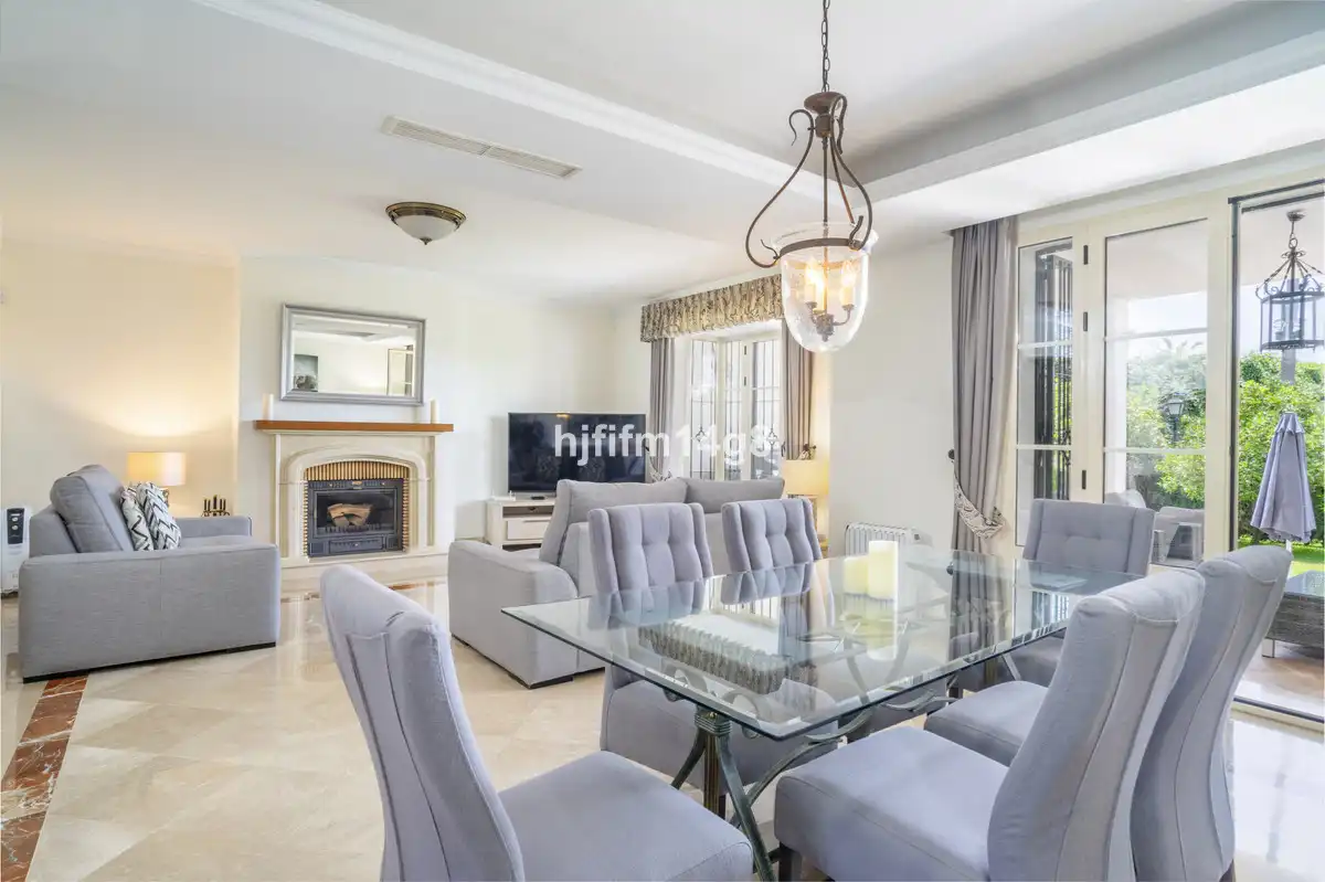 Villa con terrazza in vendita a Urbanización los Olivos I 1, imagen 2
