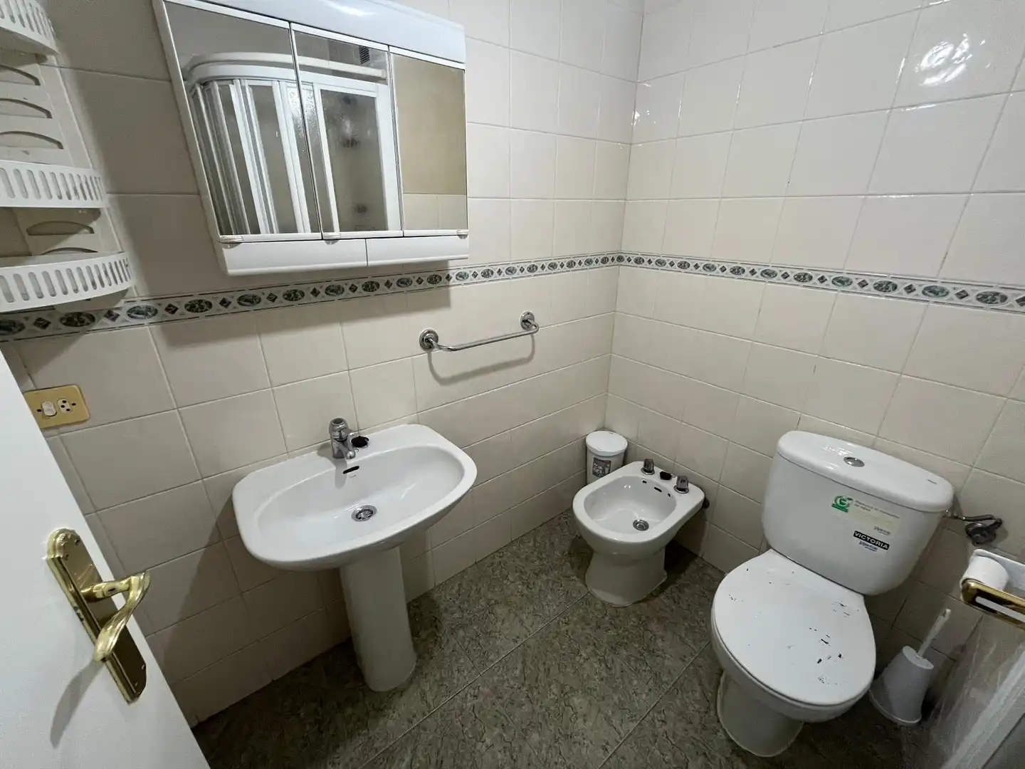 Bathroom of Flat for sale in Vigo   with Storage room