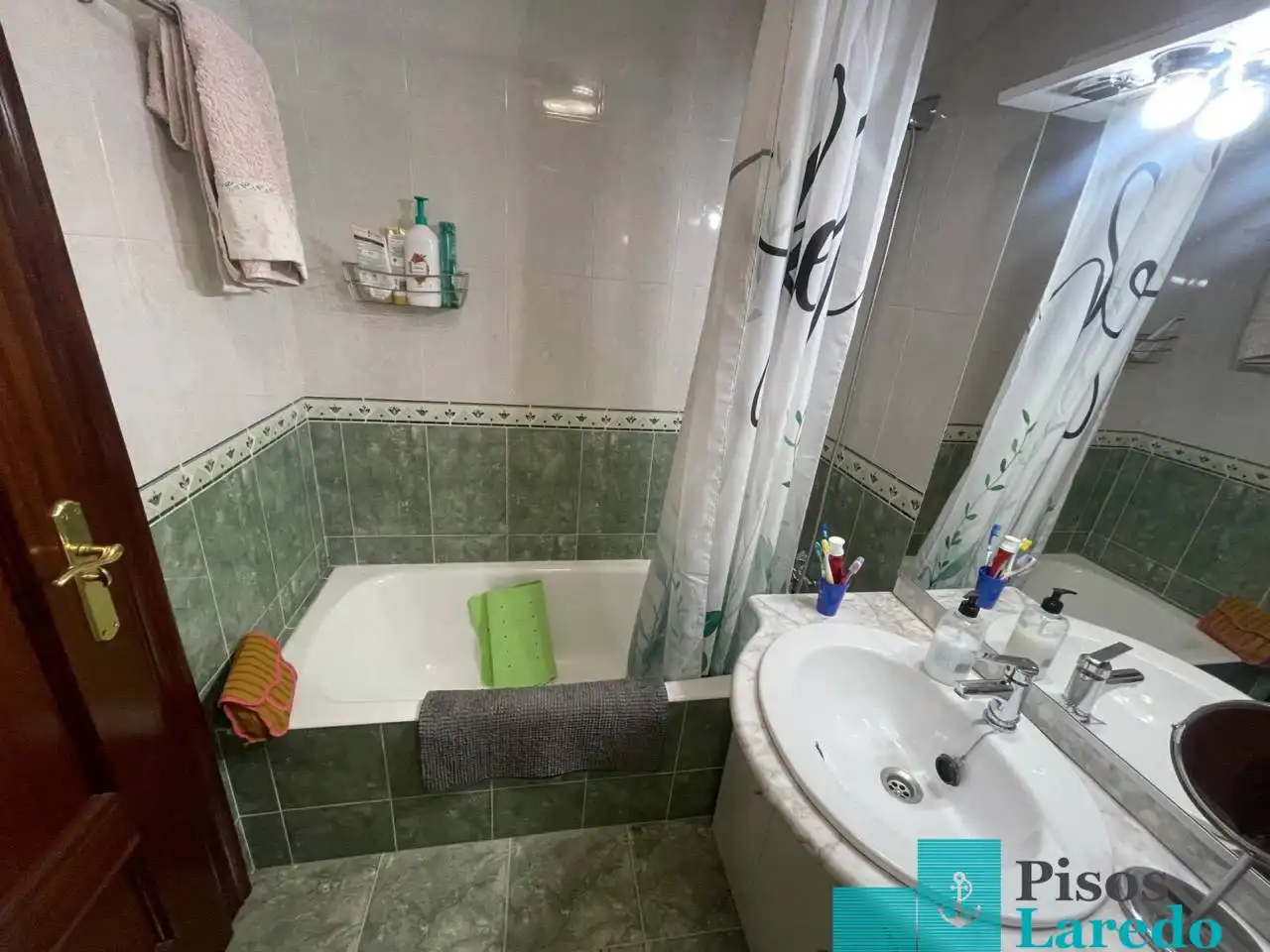 Bathroom of Flat for sale in Voto  with Air Conditioner, Heating and Storage room