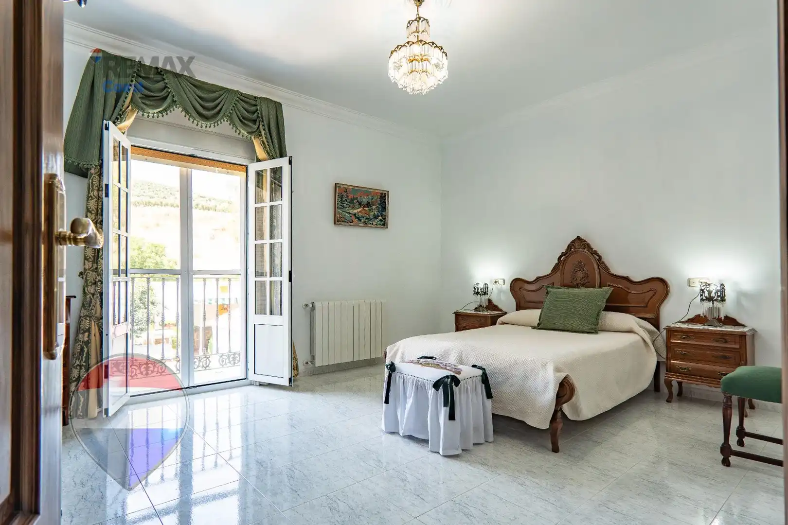 Bedroom of Houses for sale in Cuevas Bajas  with Heating, Private garden and Swimming Pool