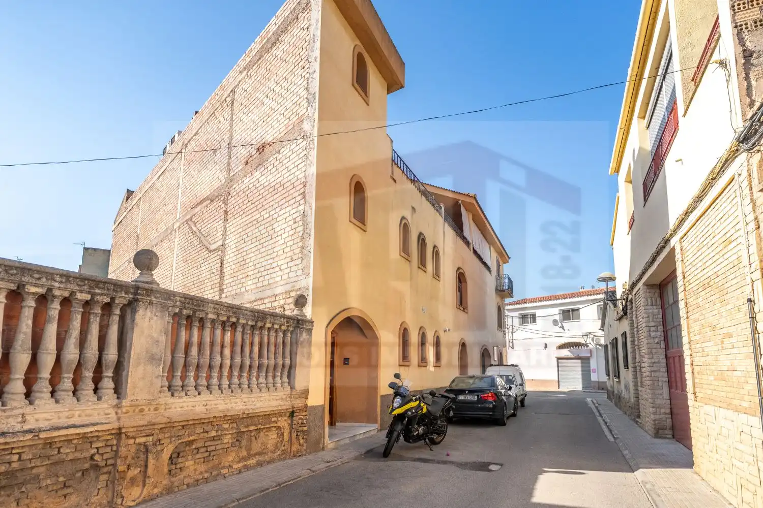 Vista exterior de Edifici en venda en Móra la Nova