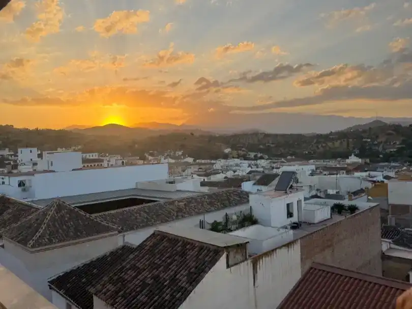 Vista exterior de Pis de lloguer en Coín amb Aire condicionat i Moblat