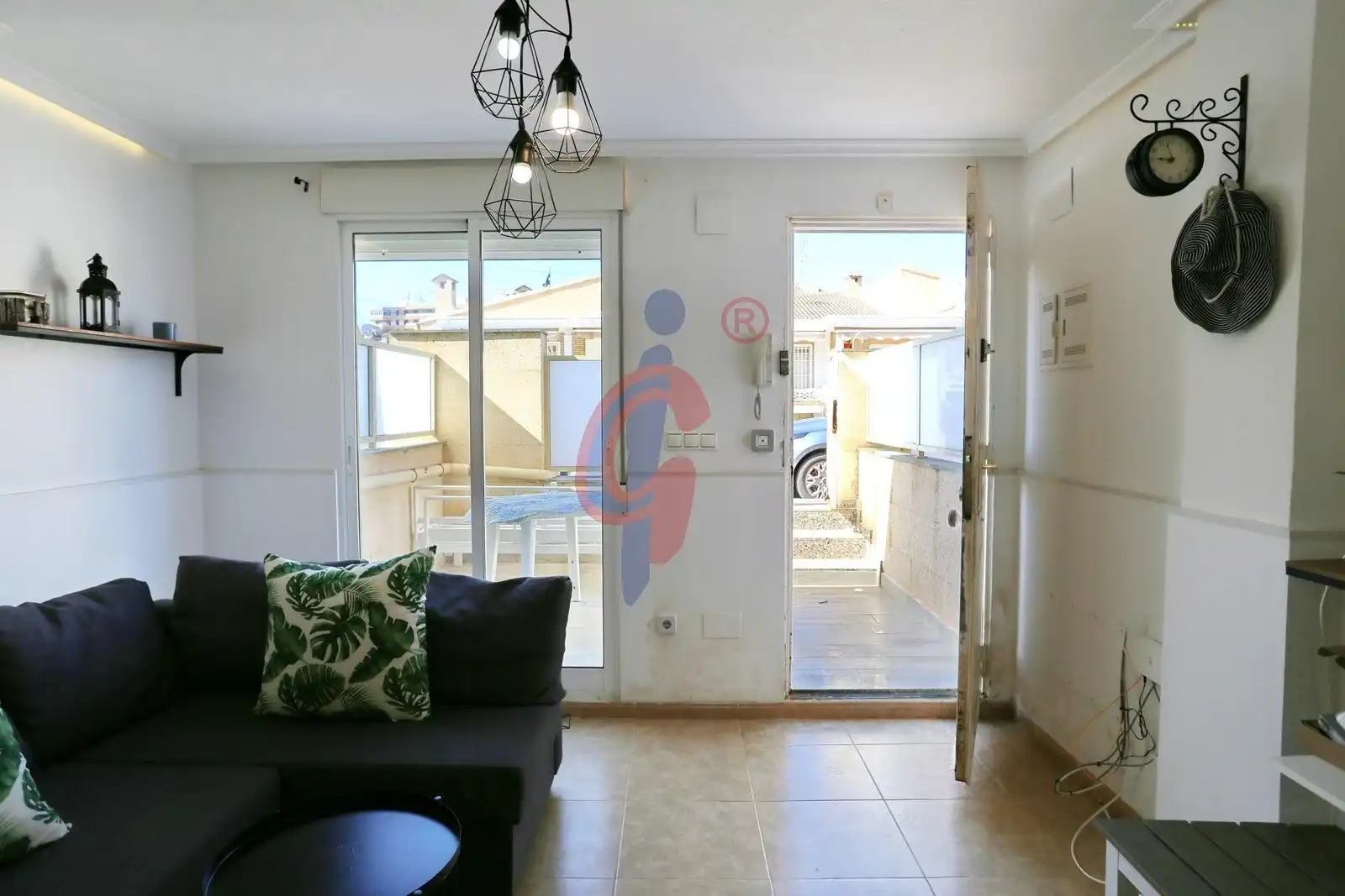 Balcony of Houses for sale in Torrevieja  with Air Conditioner, Terrace and Furnished