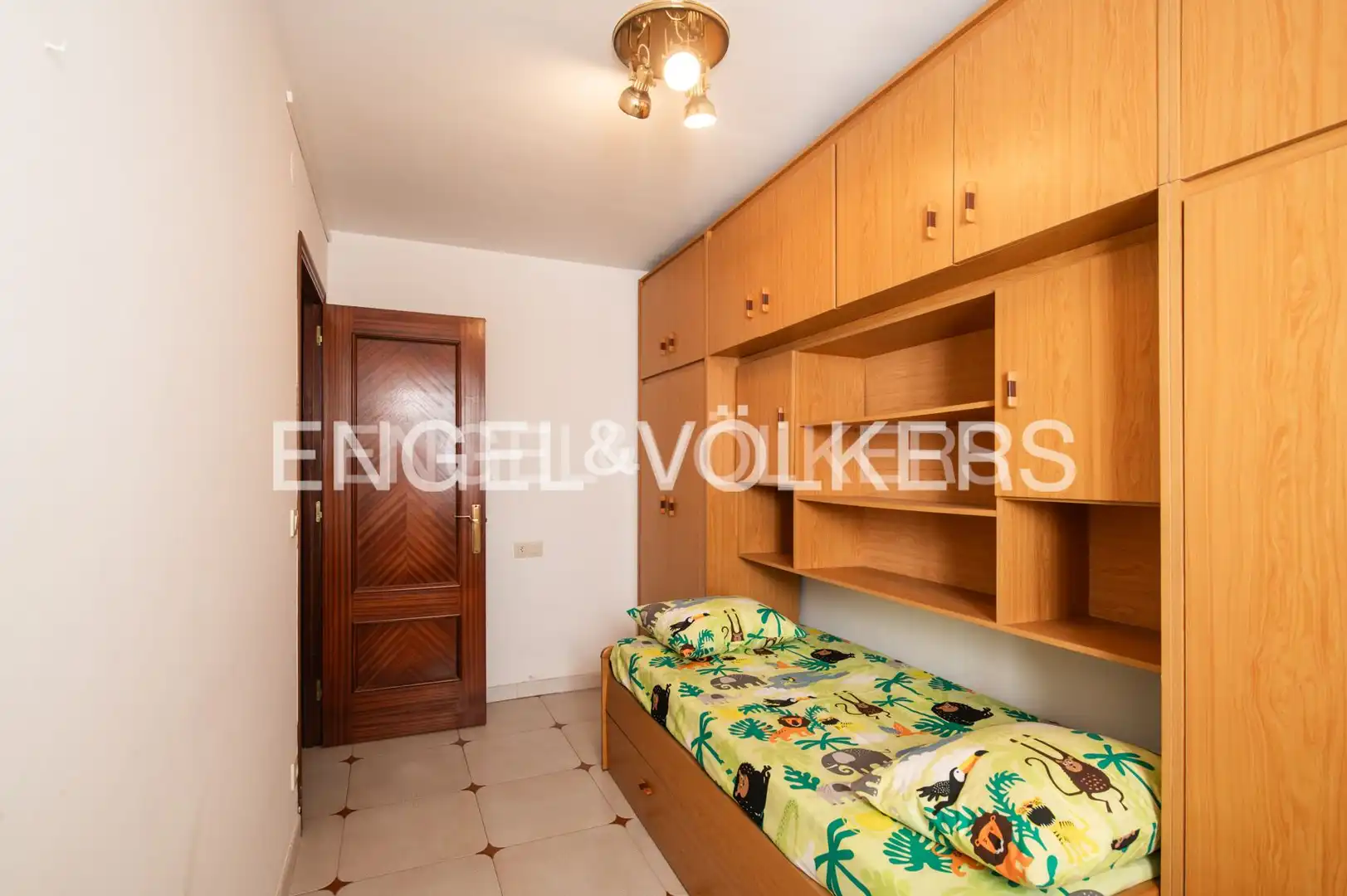 Habitación de Piso en venta en Ribadesella con Calefacción