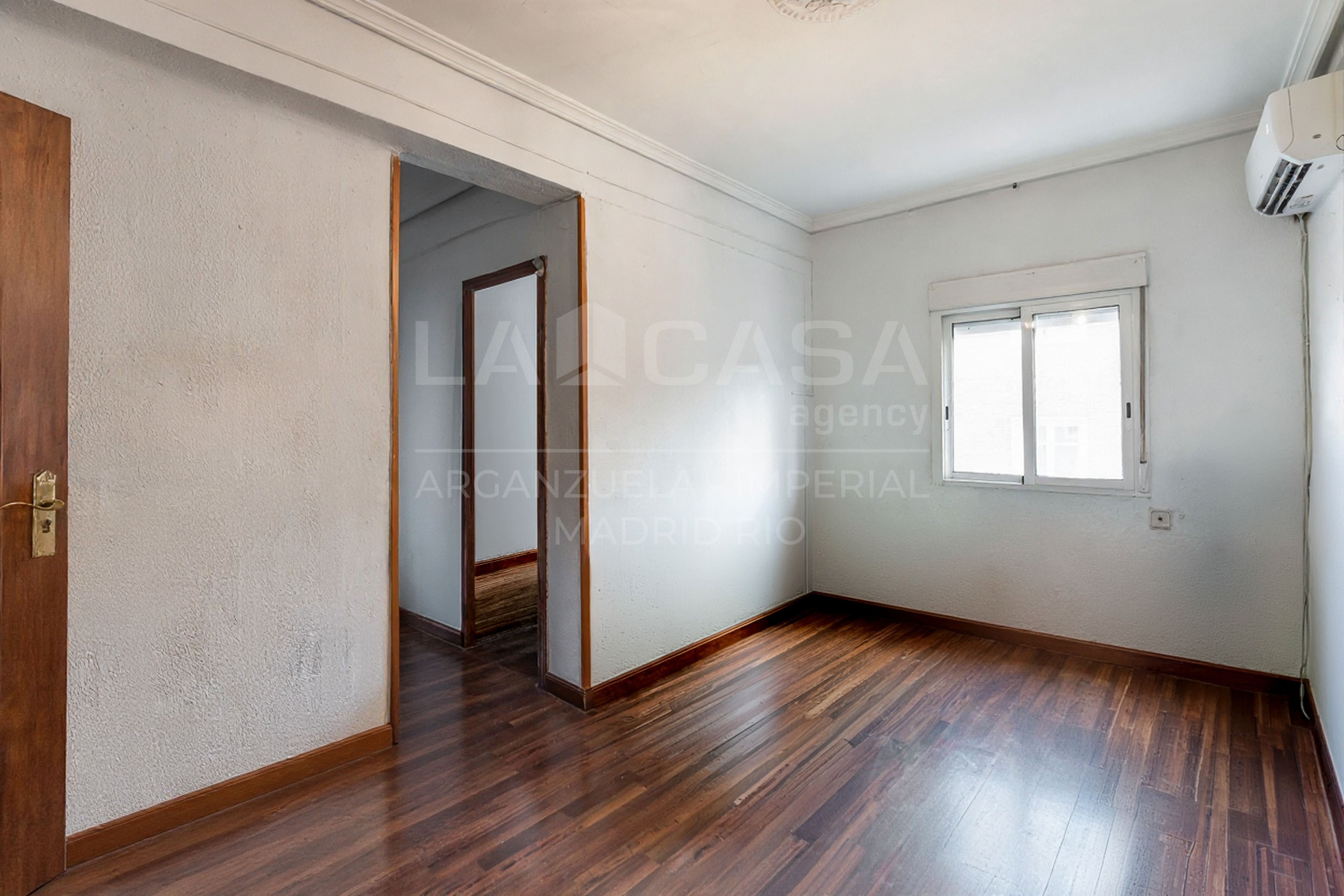 Flat for sale in  Madrid Capital  with Air Conditioner and Heating
