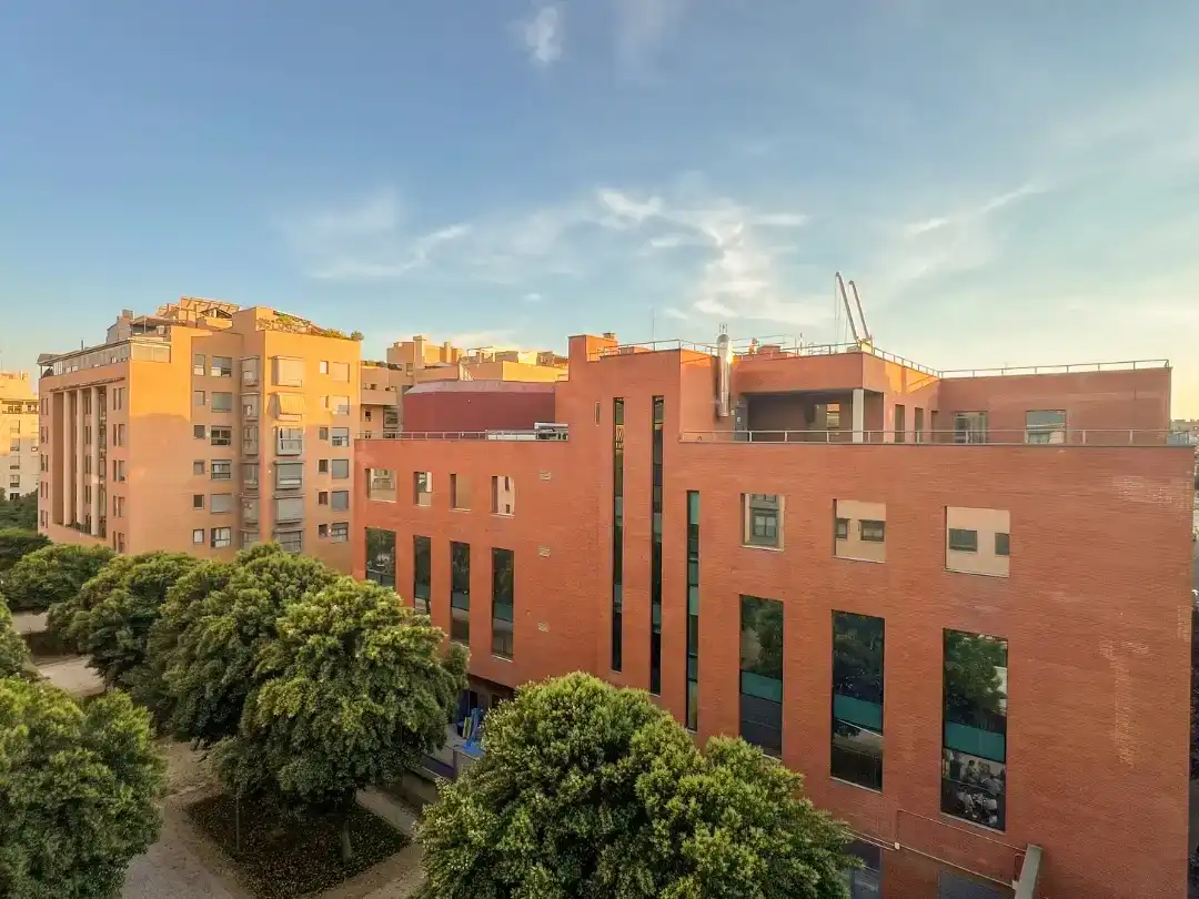 Außenansicht von Wohnung zum Verkauf in  Madrid Capital mit Klimaanlage und Schwimmbad