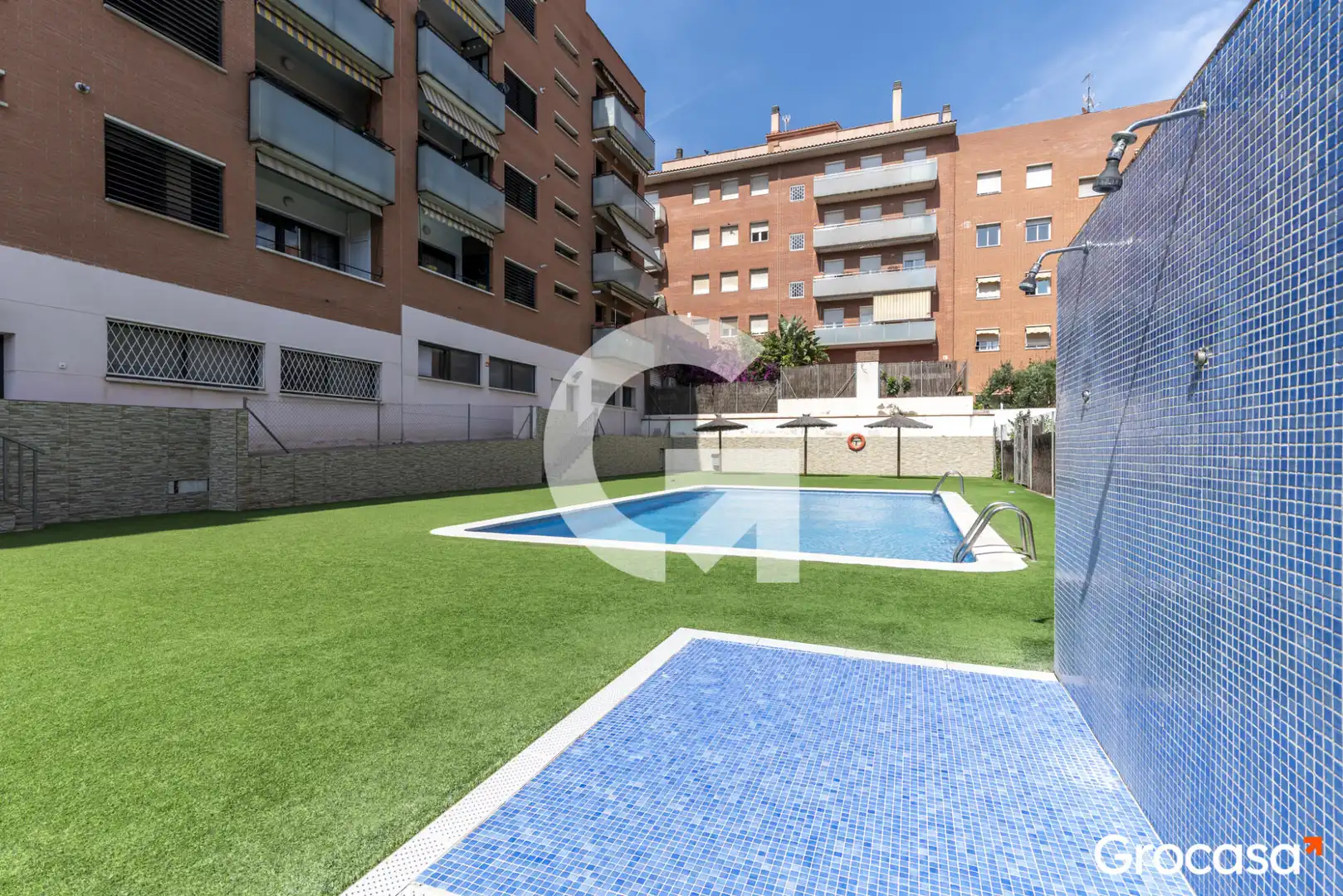 Piscina de Piso en venta en Sant Feliu de Llobregat con Aire acondicionado, Calefacción y Terraza