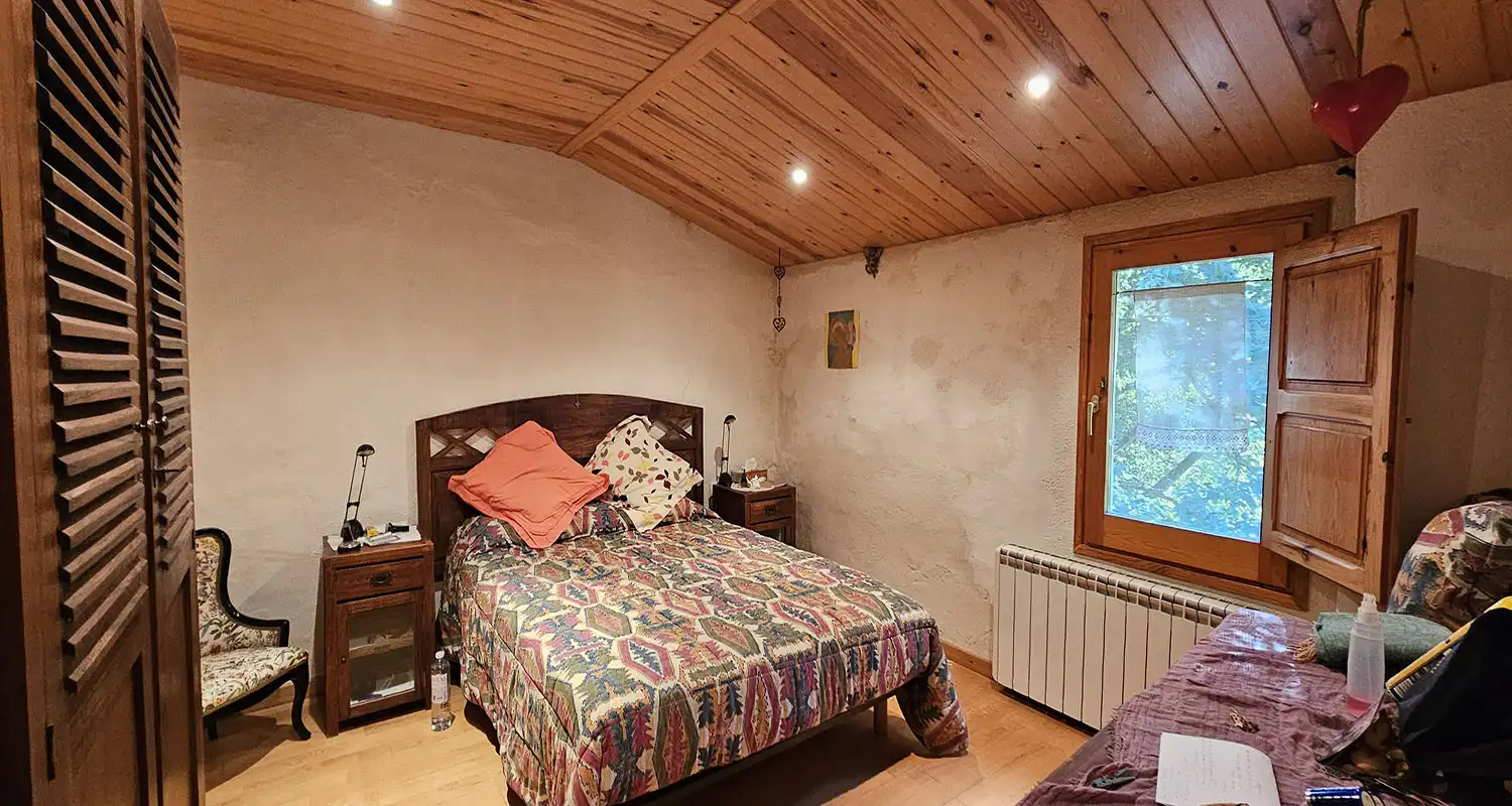 Habitación de Finca rústica en venta en Sant Celoni con Aire acondicionado, Calefacción y Jardín privado