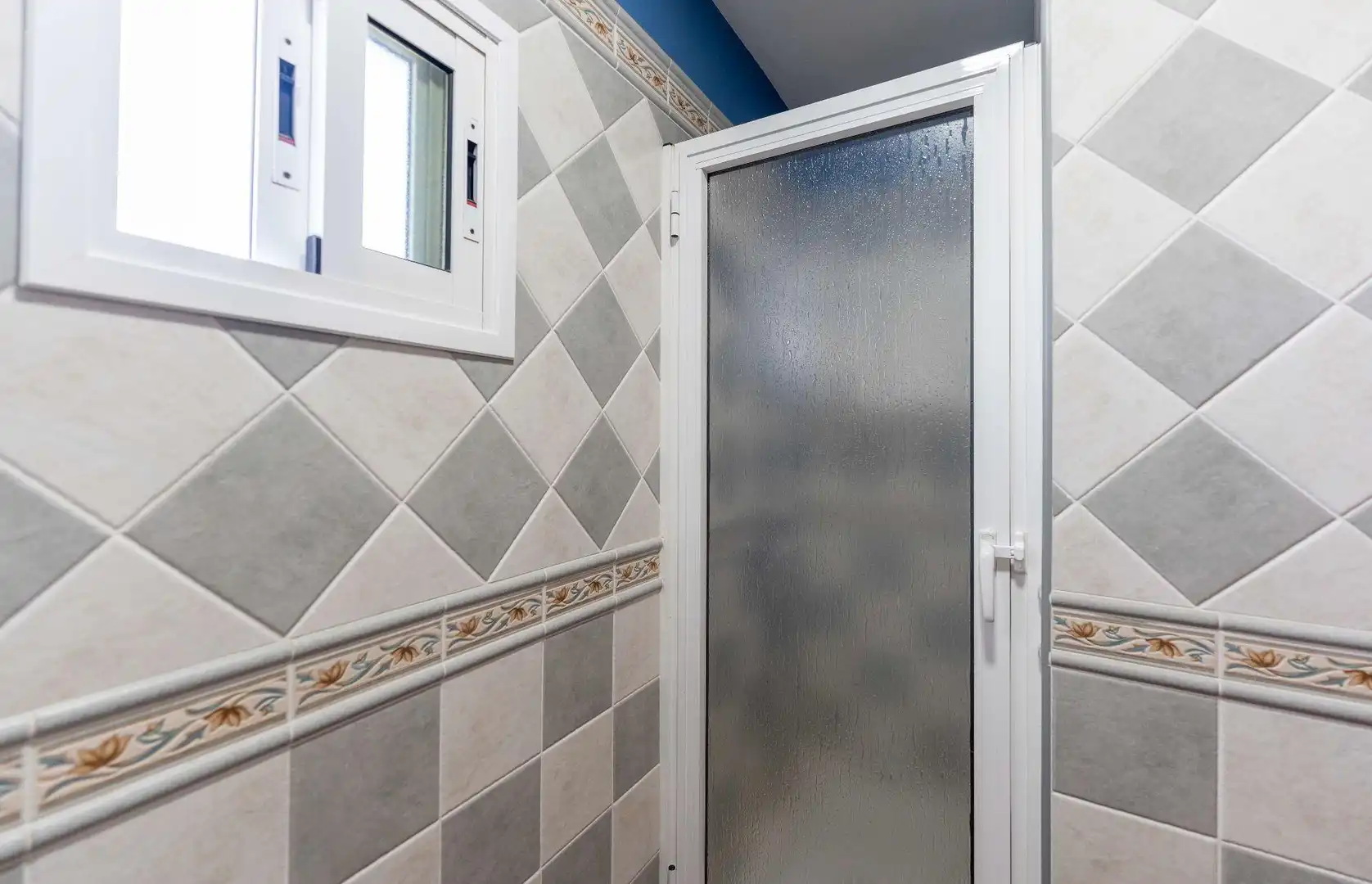 Bathroom of Houses for sale in La Orotava  with Heating, Private garden and Storage room