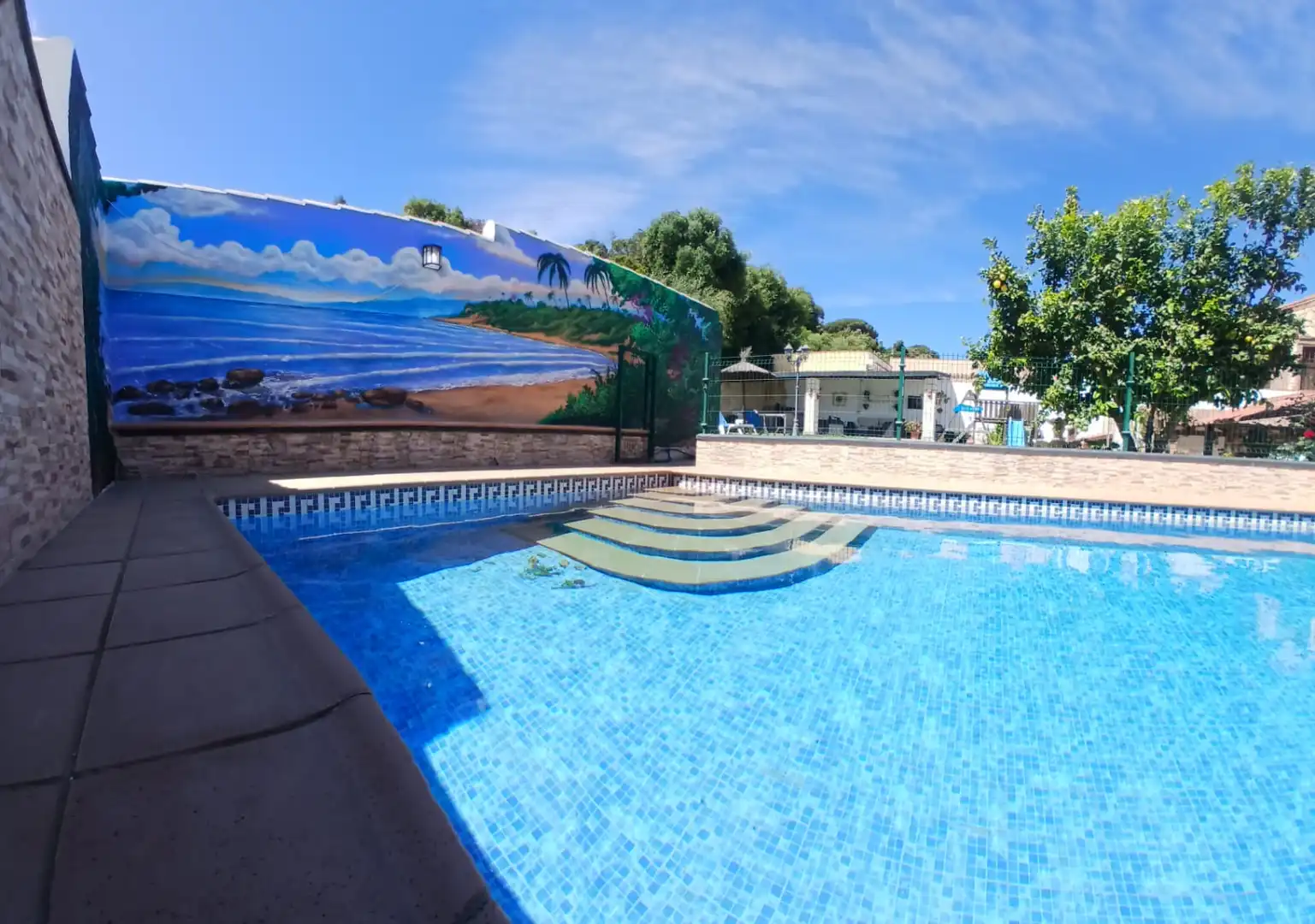 Piscina de Casa o chalet de alquiler en Barbate con Aire acondicionado, Calefacción y Jardín privado